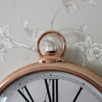 Duży okrągły miedziany zegar ścienny