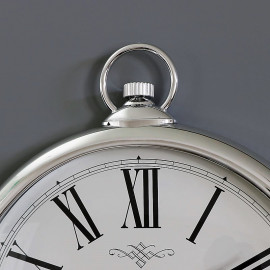 Duży okrągły srebrny zegar ścienny